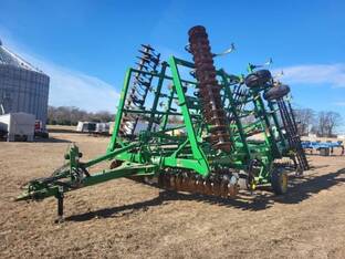 2012 John Deere 2310