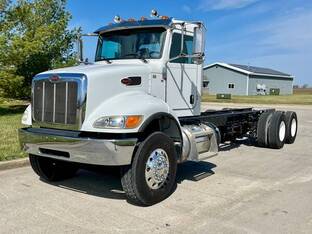 2016 Peterbilt 348