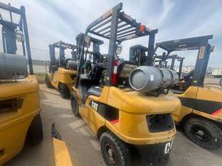 2017 Caterpillar GP25N