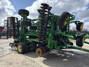 2023 John Deere 2660VT