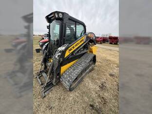 2023 New Holland C332