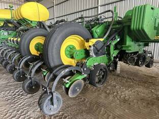2021 John Deere 1775NT