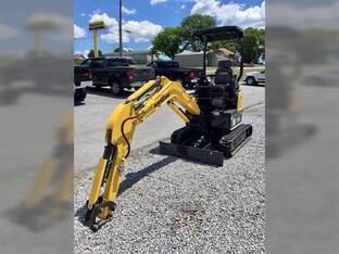 2025 New Holland E17C