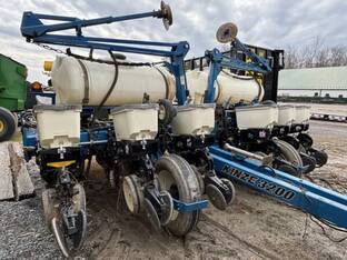 Kinze 3200