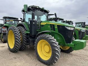 2022 John Deere 7R 250