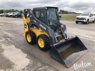 2023 John Deere 318G