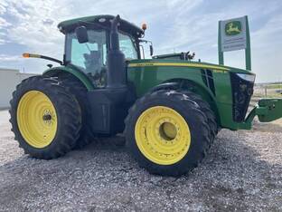 2016 John Deere 8245R