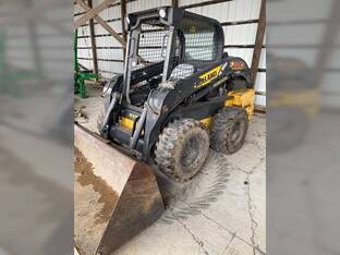 2017 New Holland L220