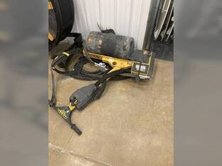 2023 CURB ROLLER CM4000