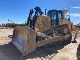 2023 Caterpillar D8