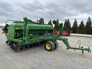 John Deere 1590