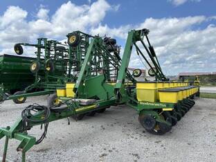 2003 John Deere 1770