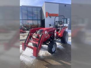 2017 Mahindra 1533 HST