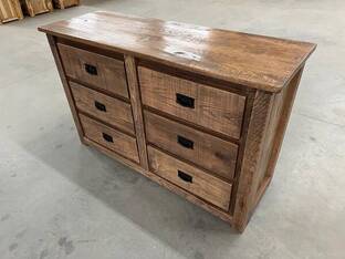 AMISH FURNITURE 6 DRAWER DRESSER