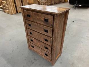 AMISH FURNITURE 5 DRAWER CHEST