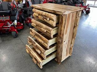 AMISH FURNITURE 5 DRAWER CHEST