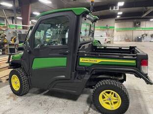 2023 John Deere XUV835R