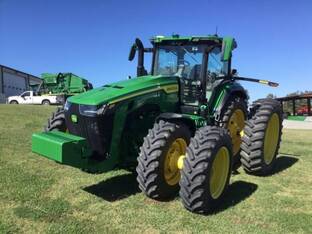 2023 John Deere 8R 230
