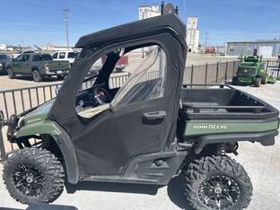 2023 John Deere XUV 590M