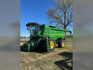 2023 John Deere S780