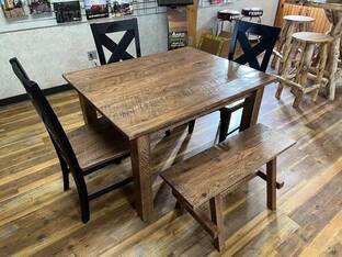 AMISH FURNITURE 40 X 4 TABLE