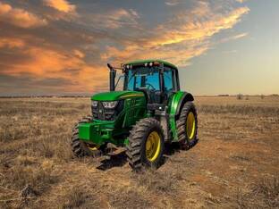 2017 John Deere 6120M