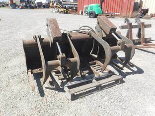 Bobcat 78 INDUSTRIAL FORK GRAPPLE