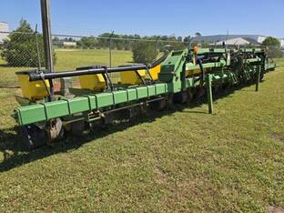 2009 John Deere 1720