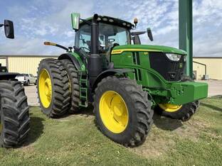 2024 John Deere 6R 230
