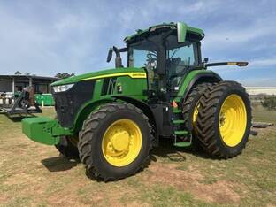 2023 John Deere 7R 210