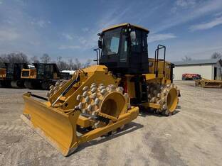 2019 Caterpillar 815K