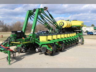 2012 John Deere 1770NT CCS