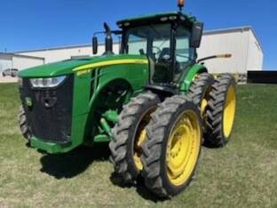 2018 John Deere 8245R