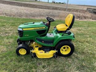 2022 John Deere X730