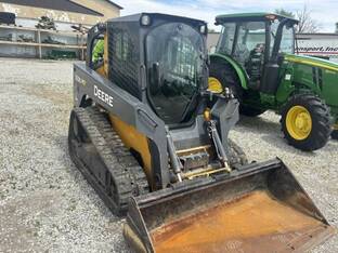 2013 John Deere 323D