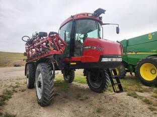 2011 Case IH PATRIOT 4420