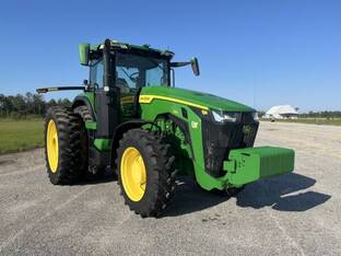 2022 John Deere 8R 280