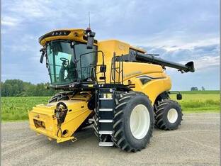 2024 New Holland CR7.90 REVELATION