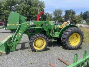 2015 John Deere 5065E
