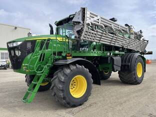 2023 John Deere 800R