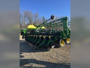 2018 John Deere DB60