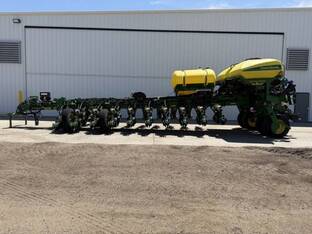 2013 John Deere 1770NT