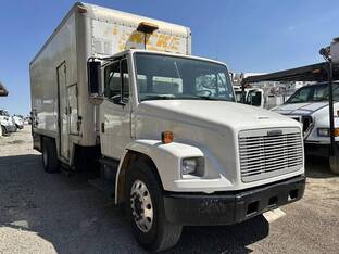 2001 Freightliner FL70