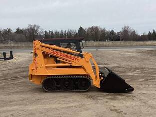 1993 COMMANDER C8000