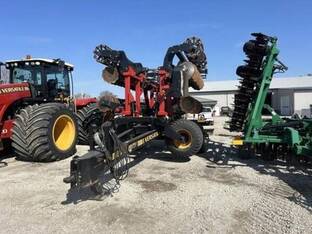 2019 Versatile FURY HS250