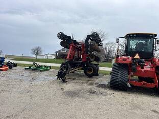 2019 Versatile FURY HS250