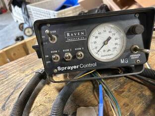 Raven raven spray control w/ harness