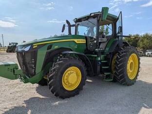 2024 John Deere 8R 250