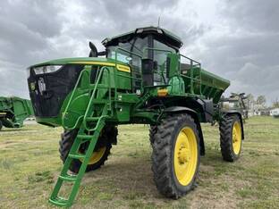 2022 John Deere 400R