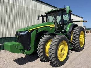 2023 John Deere 8R 370